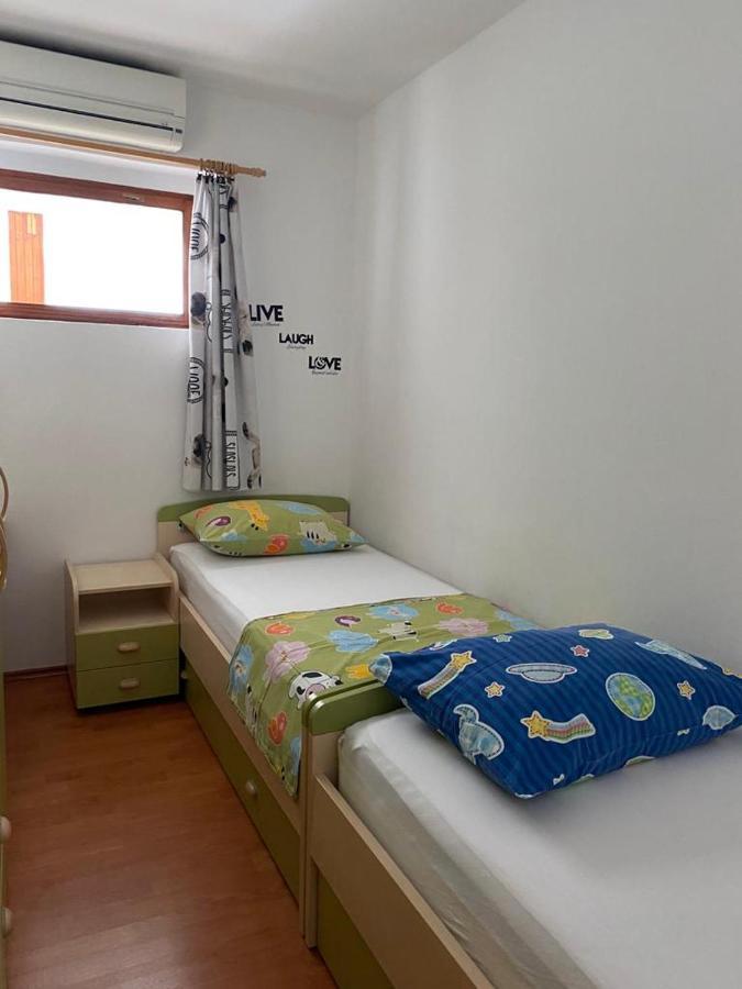 Apartment Lijana Sea View Tucepi Exterior photo