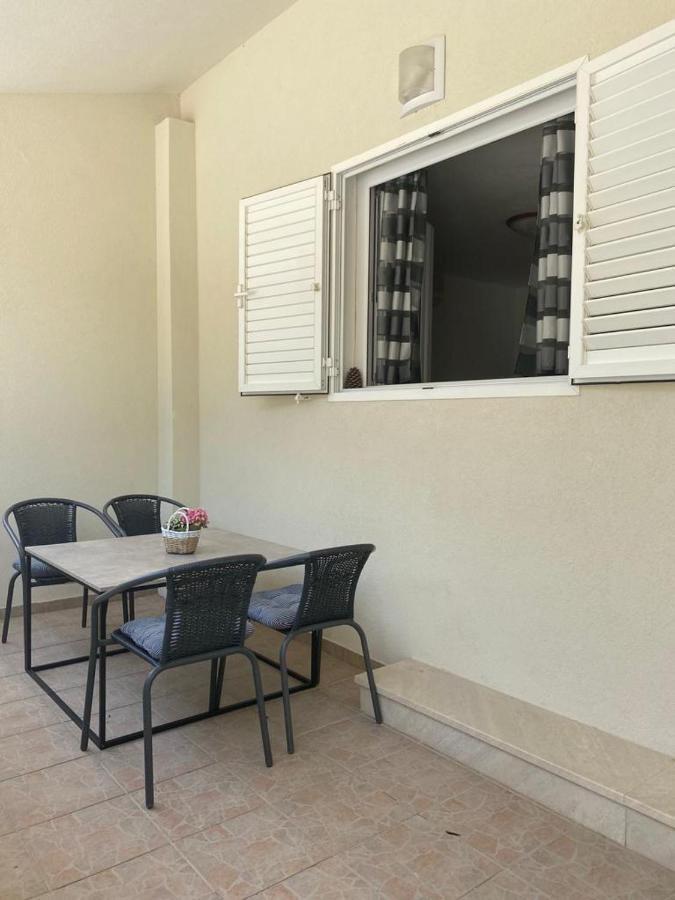 Apartment Lijana Sea View Tucepi Exterior photo